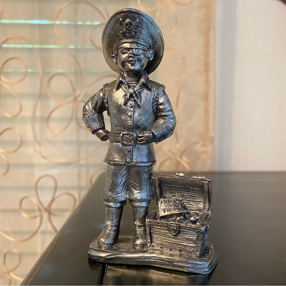 Pirate kid Halloween costume pewter figurine, Michael Ricker 2000
